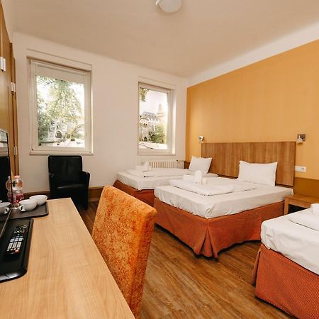 Hotel Metro Budapest Exterior photo