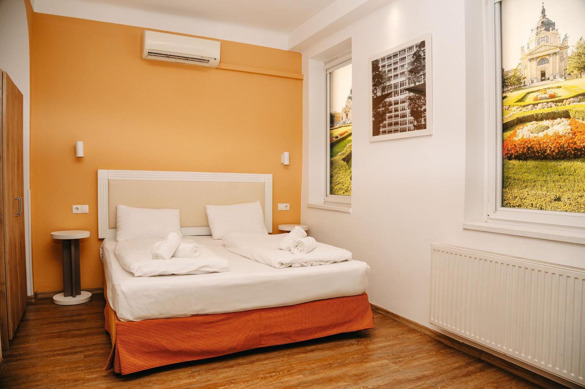 Hotel Metro Budapest Exterior photo